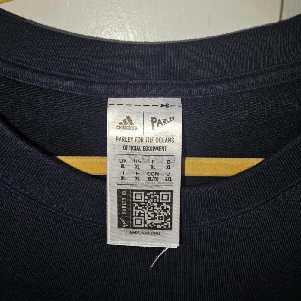 Unisex Adidas Parley for‎ the Oceans sweatshirt XL
